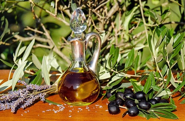 aceite de oliva uñas estrias